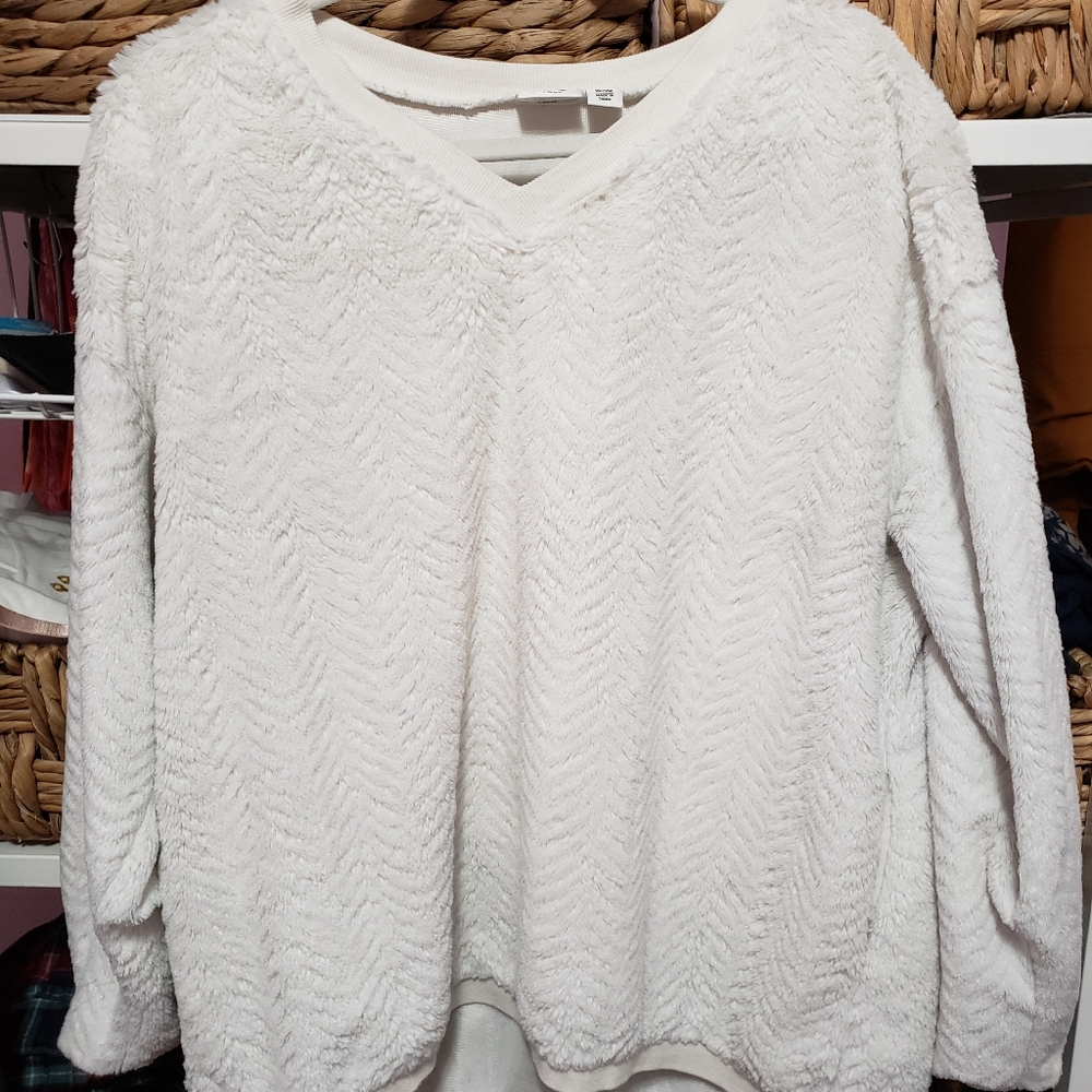 Cream colored Fur sweatshirt